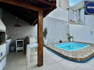 Casa · 113m² · 3 Quartos · 2 Vagas · Casa em condomínio com 2 dormitórios, suíte e 2 vagas