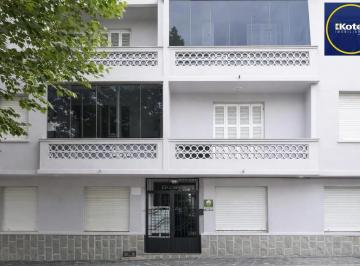 Apartamento · 76m² · 3 Quartos · Apartamento 3 dormitórios próximo ao Bourbon Assis Brasil