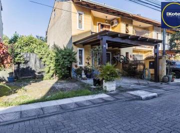 1brnlh529bgcsyh6ln5rkm4dd0t7 · Casa à venda - em Hípica