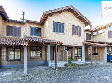 Casa · 121m² · 3 Quartos · 2 Vagas · Casa 3 dormitórios, sendo 1 suíte, 2 vagas de garragem - bairro Ipanema