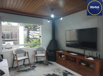 Apartamento · 84m² · 2 Quartos · 1 Vaga · Cobertura com 02 quartos e 01 vaga coberta no Bairro Santana Porto Alegre