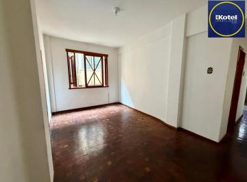 Apartamento · 91m² · 2 Quartos · Apartamento 2 dormitórios sacada com 90m2 no centro histórico.