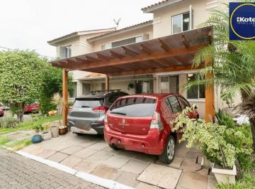 Casa · 300m² · 2 Quartos · 2 Vagas · Casa de 2 quartos com 2 vagas cobertas em condomínio fechado em Porto Alegre