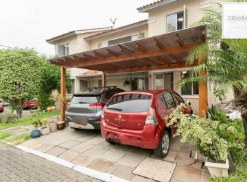 Casa · 300m² · 2 Quartos · 2 Vagas · Casa de 2 quartos com 2 vagas cobertas em condomínio fechado em Porto Alegre