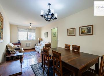Apartamento · 84m² · 2 Quartos · 1 Vaga · Apartamento a venda com dois dormitorios e vaga coberta no bairro Menino Deus.