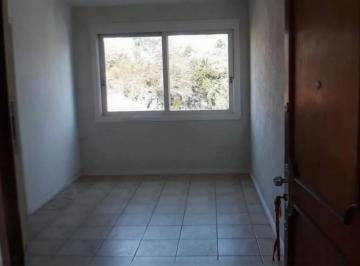 Apartamento · 47m² · 1 Quarto · 1 Vaga · Vende-se apartamento com 1 quarto, 47 m² e 1 vaga – São João