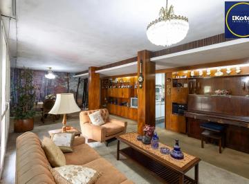 Apartamento · 149m² · 3 Quartos · 1 Vaga · Apartamento frente à fundos, 3 dormitórios, 1 vaga escriturada - Centro Históric