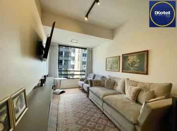 Apartamento · 73m² · 2 Quartos · 1 Vaga · Apartamento com 2 quartos, 2 banheiros 1 vaga e elevador 73m²  na Boa Vista.