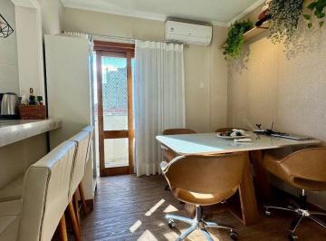 Apartamento · 62m² · 1 Quarto · 1 Vaga · Apartamento de 1 quarto, sacada, 1 vaga, elevador no bairro Independência.