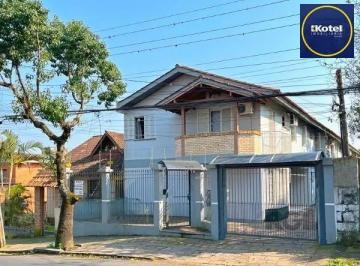 .jpg+2025-03-04 · Casa Condominio em Porto Alegre, no bairro Tristeza, com 3 dormitório(s), e 3 ba