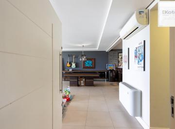 Apartamento · 244m² · 3 Quartos · 2 Vagas · Apartamento à venda, com 3 dorm, 2 suítes, 2 vagas - bairro Cristal