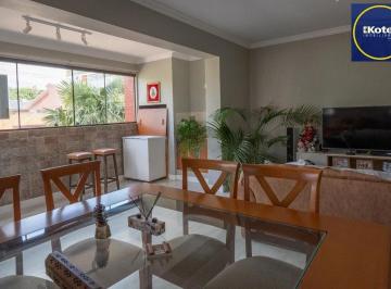 Apartamento · 120m² · 3 Quartos · 2 Vagas · Apartamento de 3 quartos, elevador e 2 vagas no bairro Jardim Lindóia.