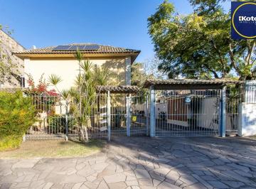 Casa · 141m² · 3 Quartos · 2 Vagas · Casa 3 dormitórios, 1 suíte, 2 vagas - Bairro Camaquã