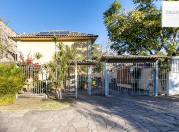 Casa · 141m² · 3 Quartos · 2 Vagas · Casa 3 dormitórios, 1 suíte, 2 vagas - Bairro Camaquã