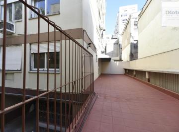 Apartamento · 57m² · 2 Quartos · 1 Vaga · Apartamento com 2 dormitórios e terraço na Cristóvão Colombo!