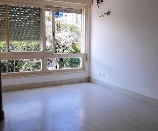 Apartamento · 69m² · 2 Quartos · Venha Morar no Coração do Bairro Menino Deus.