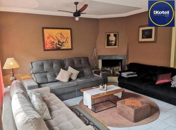 Casa · 191m² · 3 Quartos · 2 Vagas · Casa de Condomínio com 3 dormitórios e 2 vagas em Ipanema