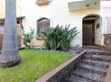 Casa · 146m² · 3 Quartos · 1 Vaga · Casa de condomínio, 3 dormitórios, 1 suíte, 1 vaga coberta, no bairro Cristal.