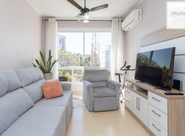 Apartamento · 86m² · 3 Quartos · 1 Vaga · Amplo Apartamento de 3 Dormitórios com Churrasqueira no Bairro Floresta