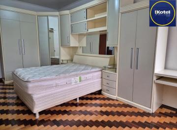 Apartamento · 102m² · 3 Quartos · Três dormitórios no Centro Histórico