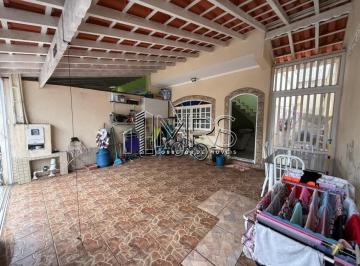 Casa · 106m² · 2 Quartos · 2 Vagas · Espaçoso Sobrado à Venda em Caiçara, Praia Grande - 2 Quartos, Churrasqueira