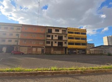 Comercial de 5 quartos, Samambaia · 4 prédios juntos na Qs 114, cada prédio tem lote de 189m², total de obras 3000m²