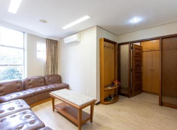 Casa · 54m² · 2 Quartos · 1 Vaga · Conjunto Comercial em Moinhos de Vento