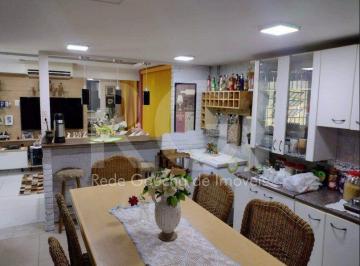 Casa · 191m² · 3 Quartos · 2 Vagas · Casa à venda com 3 quartos e garagem 2 carros!