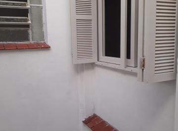 Apartamento · 27m² · 1 Quarto · Kitnet desocupada no Menino Deus - Porto Alegre - Preço atrativo!