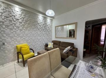 Apartamento · 50m² · 2 Quartos · Apartamento de 2 dormitórios à venda no Centro Histórico de Porto Alegre – Amplo, ensolarado e bem l