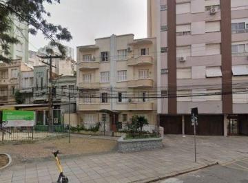 Apartamento · 86m² · 2 Quartos · Apartamento no Centro térreo de 2 dormitórios com 2 pátios DESOCUPADO