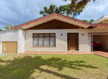 Casa · 483m² · 3 Quartos · 8 Vagas · Excelente Oportunidade no Bom Retiro – Amplo Terreno com Casa + Edícula!