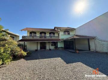 Casa · 168m² · 3 Quartos · 6 Vagas · Casa com 3 quartos no Floresta em Joinville