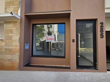 Comercial · 130m² · Centro Acima