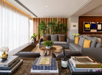 Apartamento · 550m² · 4 Quartos · 7 Vagas · 
                                Apartamento com 4 suítes à Venda na Vila Nova Conceição
           