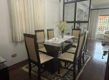 Casa · 253m² · 3 Quartos · 4 Vagas · Casa à venda em Santo André (Bairro Bangú) | 3 quartos (2 suítes) | 4 vagas | R$ 950.000