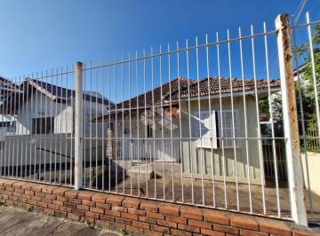 Casa · 242m² · 3 Quartos · 4 Vagas · Casa em rua tranquila bairro Medianeira