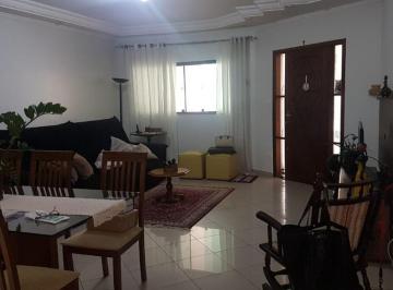 Casa · 195m² · 3 Quartos · 6 Vagas · Sobrado à venda, 3 quartos, 3 suítes, 6 vagas, Cerâmica - São Caetano do Sul/SP