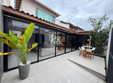 Casa · 350m² · 4 Quartos · 2 Vagas · Casa à Venda em Morada de Laranjeiras, Serra, 4 Quartos, 350m²