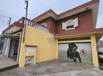 Casa · 349m² · 3 Quartos · 1 Vaga · Sobrado Versátil e com salão comercial no Parque Alvorada