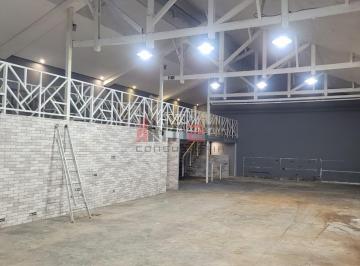 Comercial · 400m² · 3 Vagas · Aluga-se galpão com 400 m² na Vila Mangalot