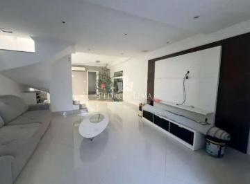 Casa · 184m² · 2 Quartos · 4 Vagas · Sobrado frontal na Mooca