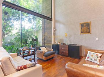 Casa · 220m² · 3 Quartos · 3 Vagas · Casa com Pé-Direito Duplo, 3 Suítes e Projeto Moderno