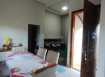 Casa · 212m² · 2 Quartos · 4 Vagas · Residencial Ary Attab Ótima casa: 02 dormitórios e 04 vagas de garagem.