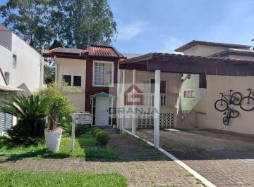 5a4f6ed0e39d0b6e916a192b1e20964e518707be · Casa à venda com 3 dormitórios, piscina, churrasqueira e vista para área verde em rua sem saída