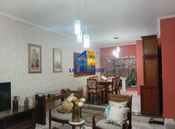 Casa · 226m² · 3 Quartos · 4 Vagas · Venda - Jardim da Fonte - Jundiaí - Aquecimento Solar e Opção de Porteira Fechada