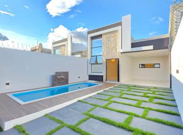Casa · 300m² · 3 Quartos · 3 Vagas · Casa Alto Padrão À Venda - Bairro José Geraldo da Cruz - Juazeiro do Norte/CE