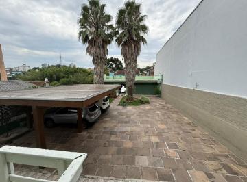 Casa · 230m² · 5 Quartos · 3 Vagas · Casa Mista