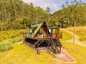 Rural · 98300m² · 6 Quartos · 2 Vagas · Encantador sítio com chalés para Airbnb