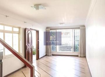 Casa · 270m² · 3 Quartos · 2 Vagas · Casa Locação, em Excelente Localização.